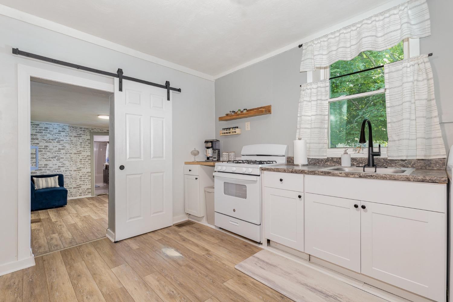 308 North Walnut Street Rising Sun, IN 47040 - Photo 14 of 47