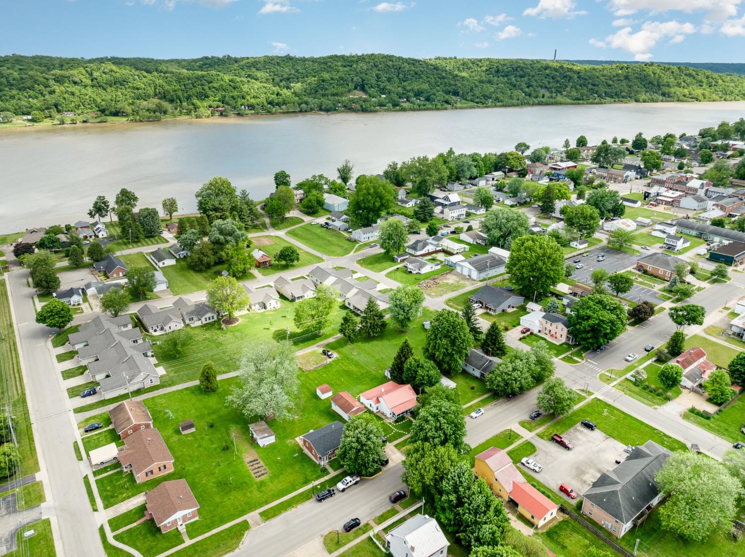 308 North Walnut Street Rising Sun, IN 47040 - Photo 8 of 47