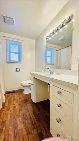 $1,900 | 954 Brighton Road, Tonawanda, NY 14150