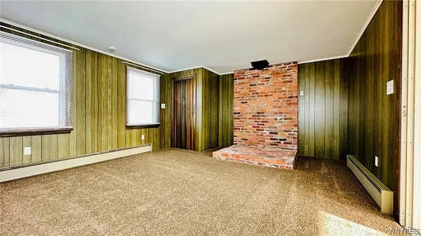 $1,900 | 954 Brighton Road, Tonawanda, NY 14150