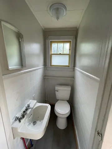 $2,900 | 5 Barber Street, Springfield, MA 01109