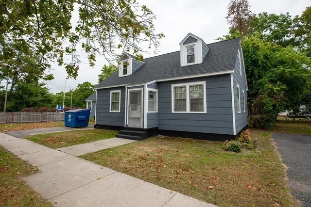 $2,900 | 5 Barber Street, Springfield, MA 01109