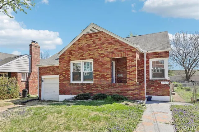 $289,900 | 8724 Magdalen Avenue, St. Louis, MO 63144