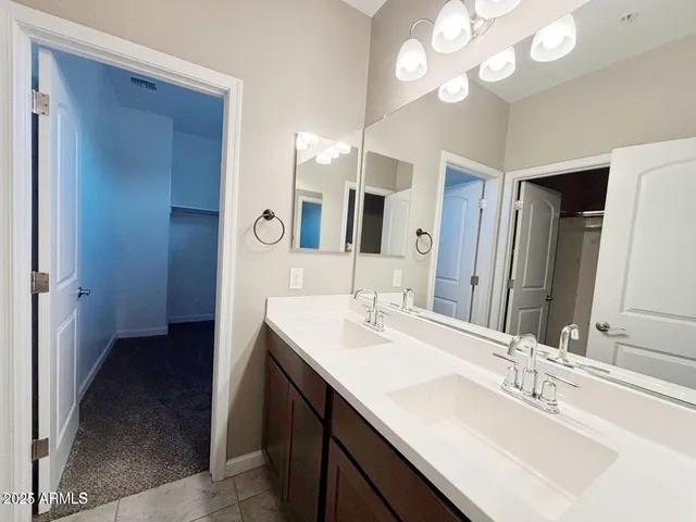 $439,500 | 1255 North Arizona Avenue, Unit 1124, Chandler, AZ 85225
