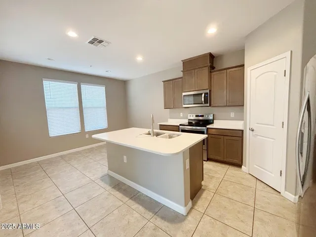 $439,500 | 1255 North Arizona Avenue, Unit 1124, Chandler, AZ 85225