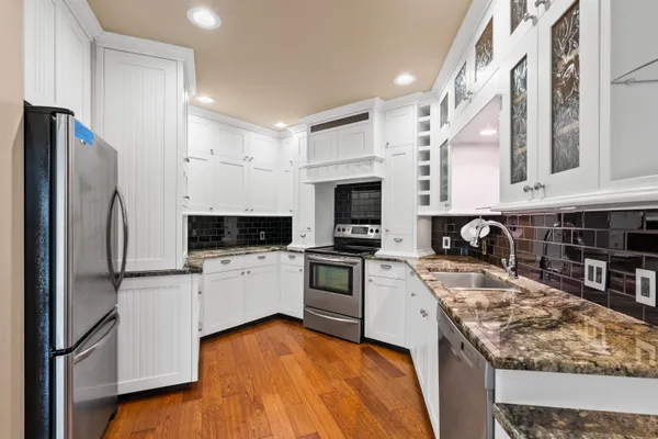 $289,000 | 9020 North Country Homes Boulevard, Unit 6, Spokane, WA 99218