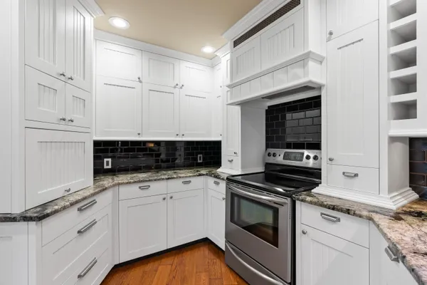 $289,000 | 9020 North Country Homes Boulevard, Unit 6, Spokane, WA 99218