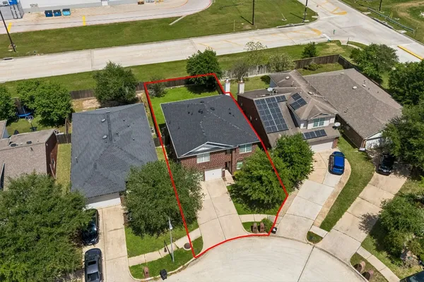 $325,000 | 527 Cypresswood Knoll, Spring, TX 77373