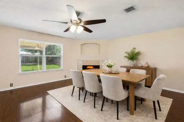 $325,000 | 527 Cypresswood Knoll, Spring, TX 77373