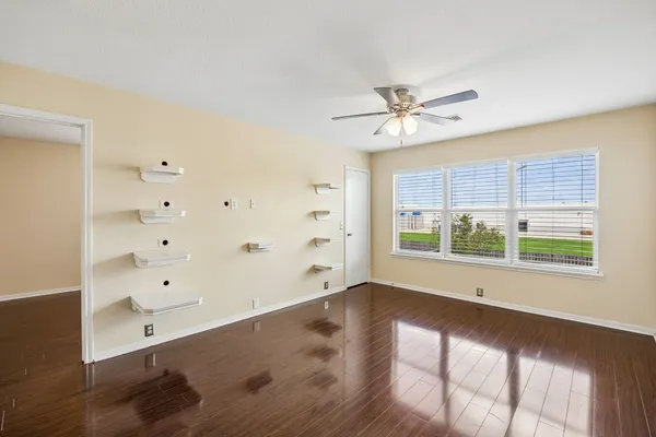 $325,000 | 527 Cypresswood Knoll, Spring, TX 77373