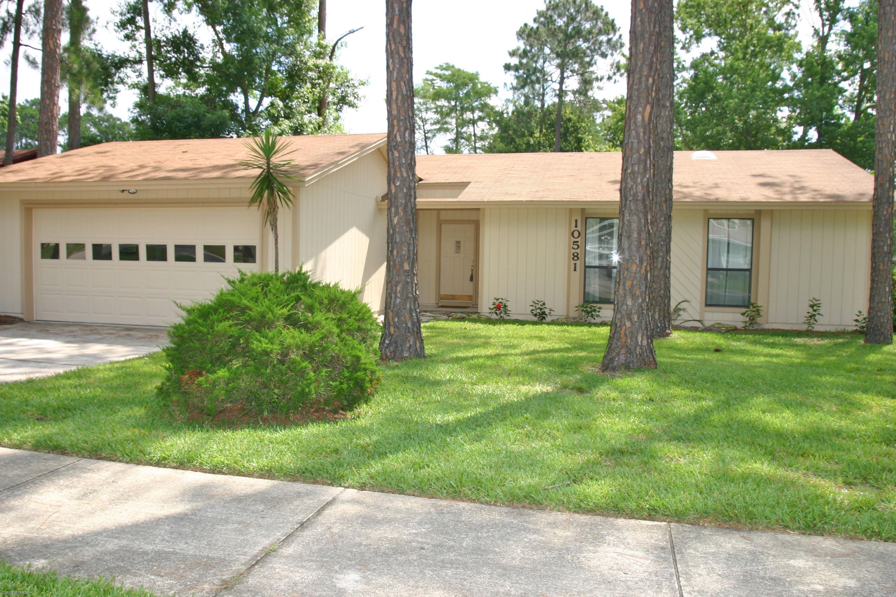 10581 Hampton Road Jacksonville, FL 32257 - Photo 1 of 12 Front