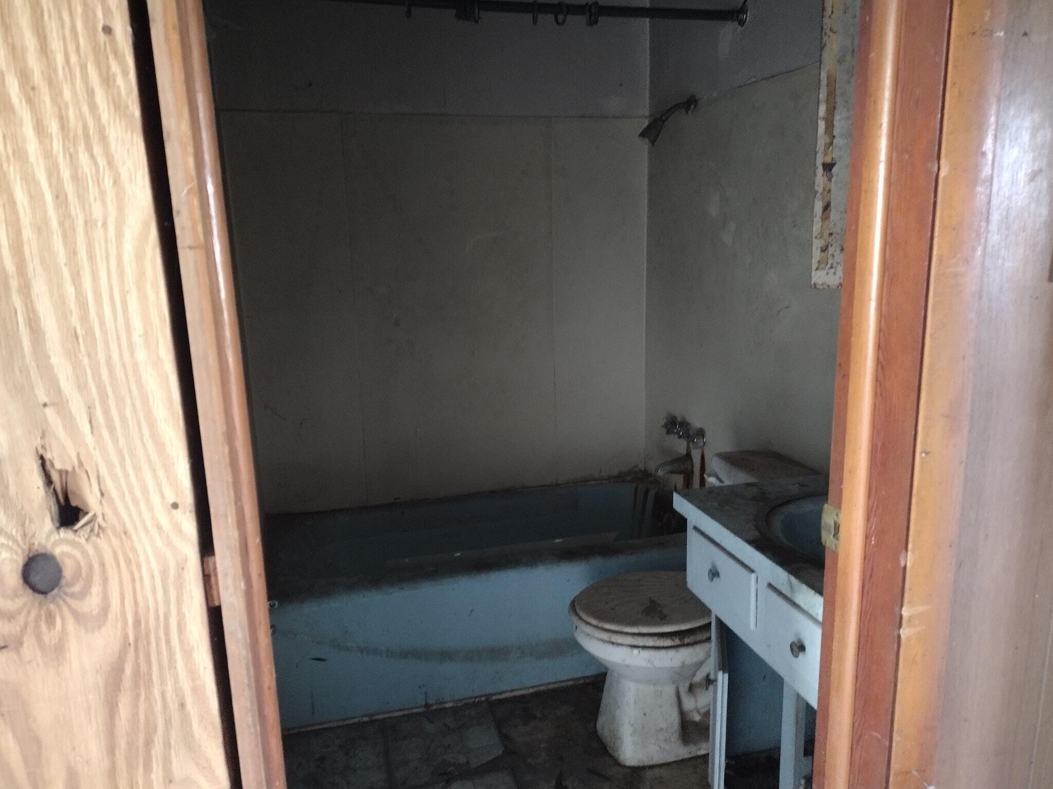 Tbd Warrensburg Road Mosheim, TN 37818 - Photo 20 of 27 Bathroom 1st Floor