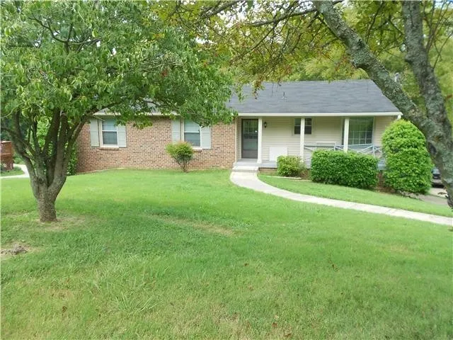 $1,950 | 118 Elissa Drive, Hendersonville, TN 37075