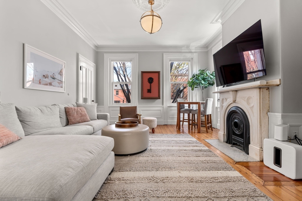 40 Chestnut Street, Unit 2 Boston, MA 02129 - Photo 3 of 26