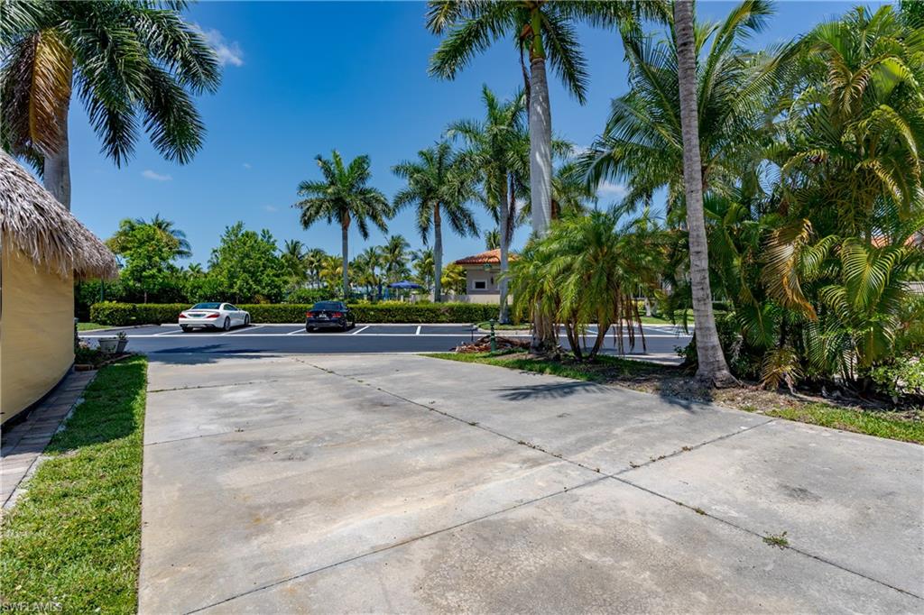 13430 Ladyfish Lane Naples, FL 34114 - Photo 17 of 31