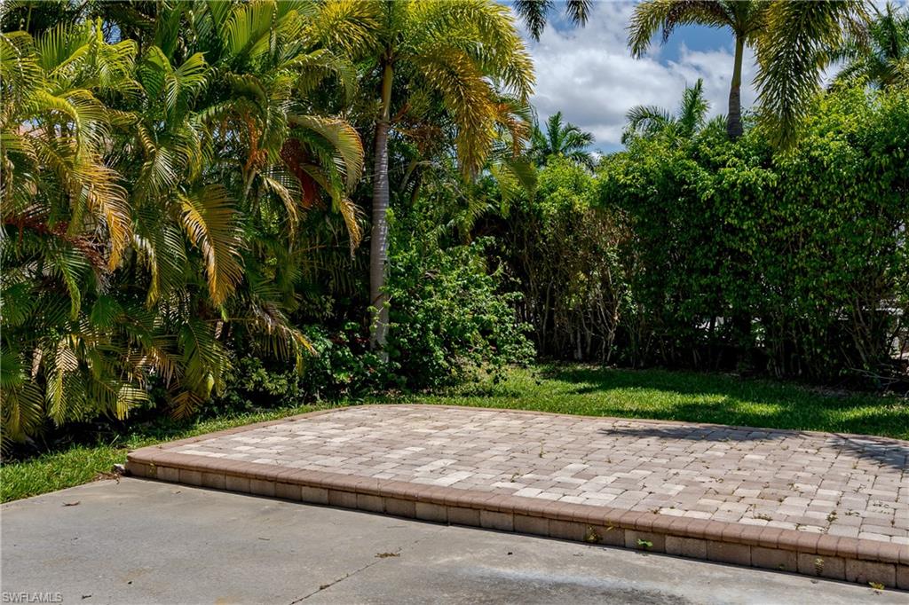 13430 Ladyfish Lane Naples, FL 34114 - Photo 5 of 31