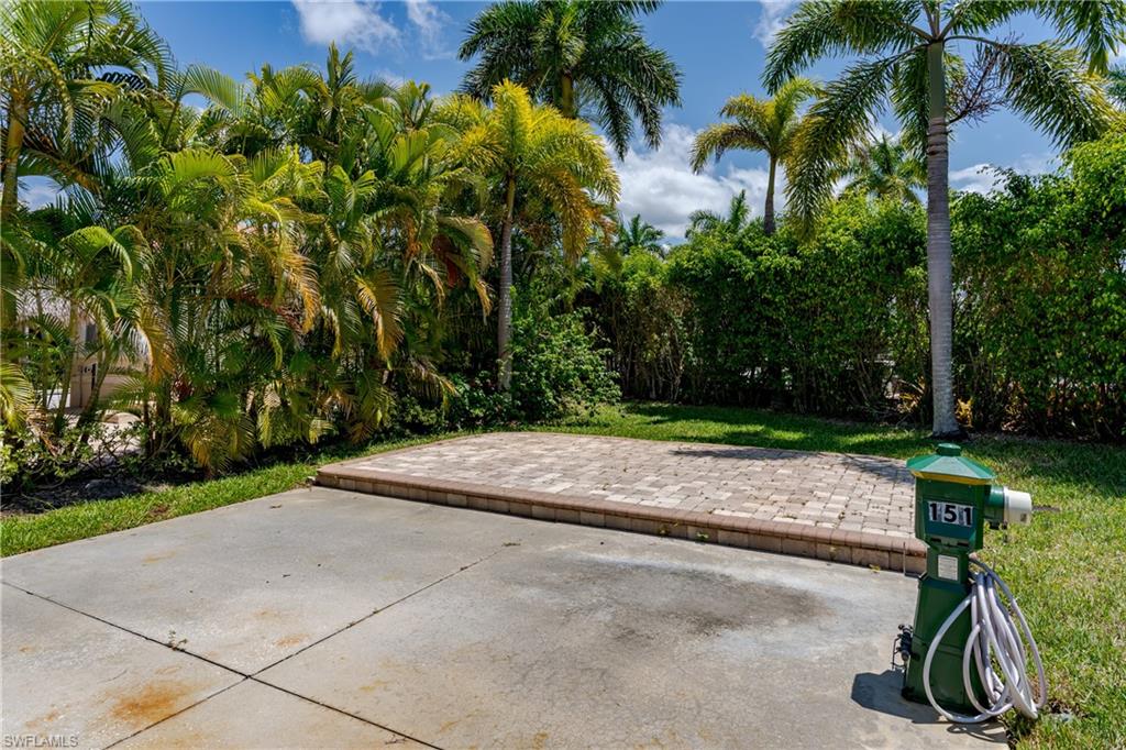 13430 Ladyfish Lane Naples, FL 34114 - Photo 8 of 31