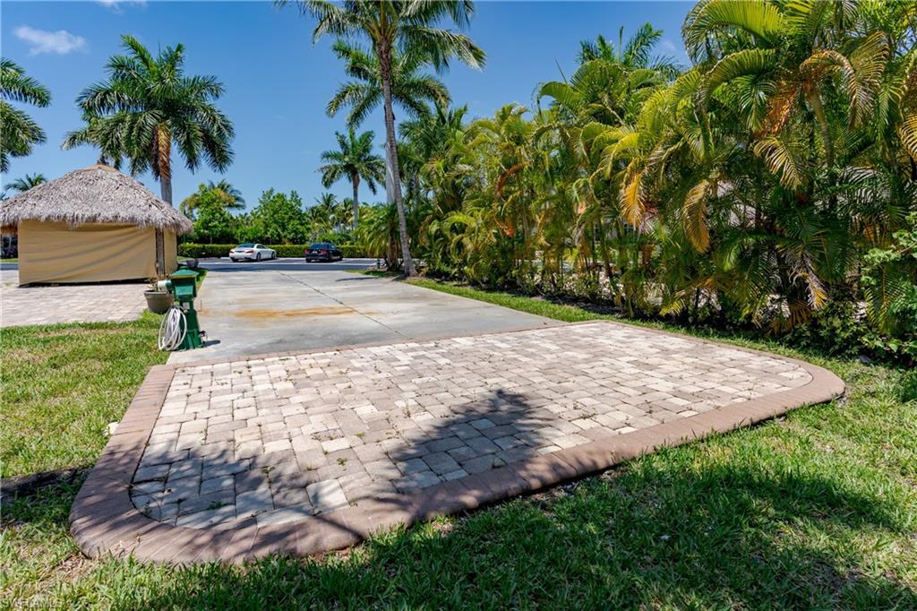 13430 Ladyfish Lane Naples, FL 34114 - Photo 9 of 31