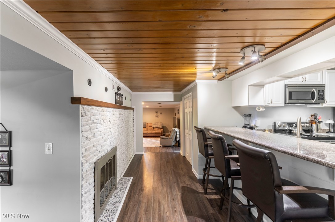 6708 Seneca Road Cleveland, OH 44143 - Photo 5 of 21 Gallery Image 5