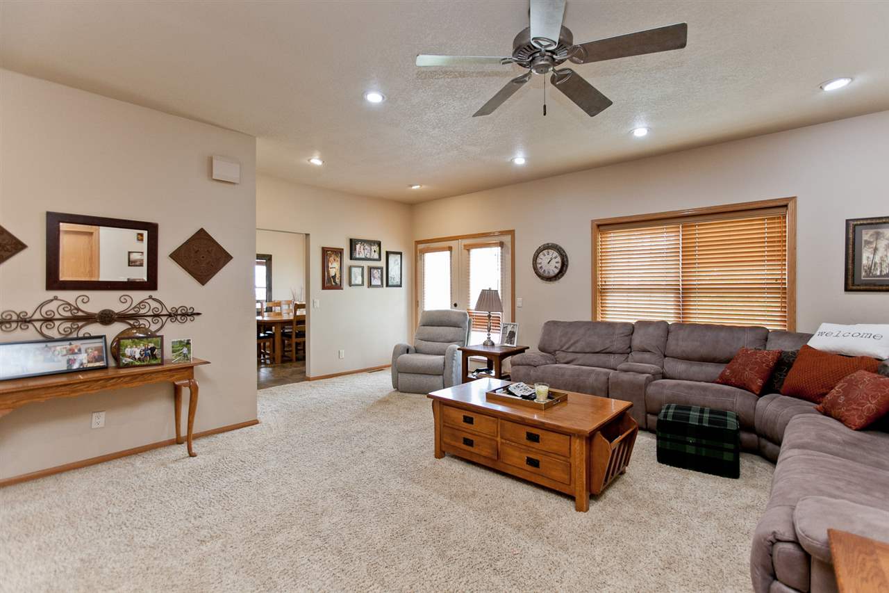 1110 Daybreak Ridge Tipton, IA 52772 - Photo 6 of 40 Gallery Image 6