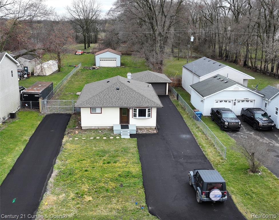 17528 Sumpter Road Belleville, MI 48111 - Photo 2 of 30