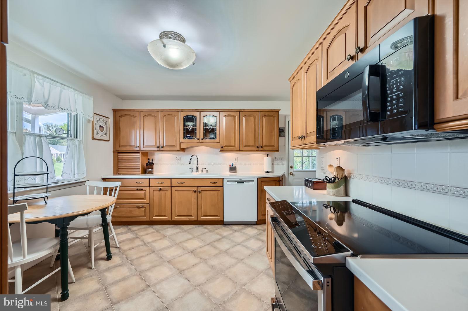 901 Breezewick Road Towson, MD 21286 - Photo 10 of 38 Gallery Image 10