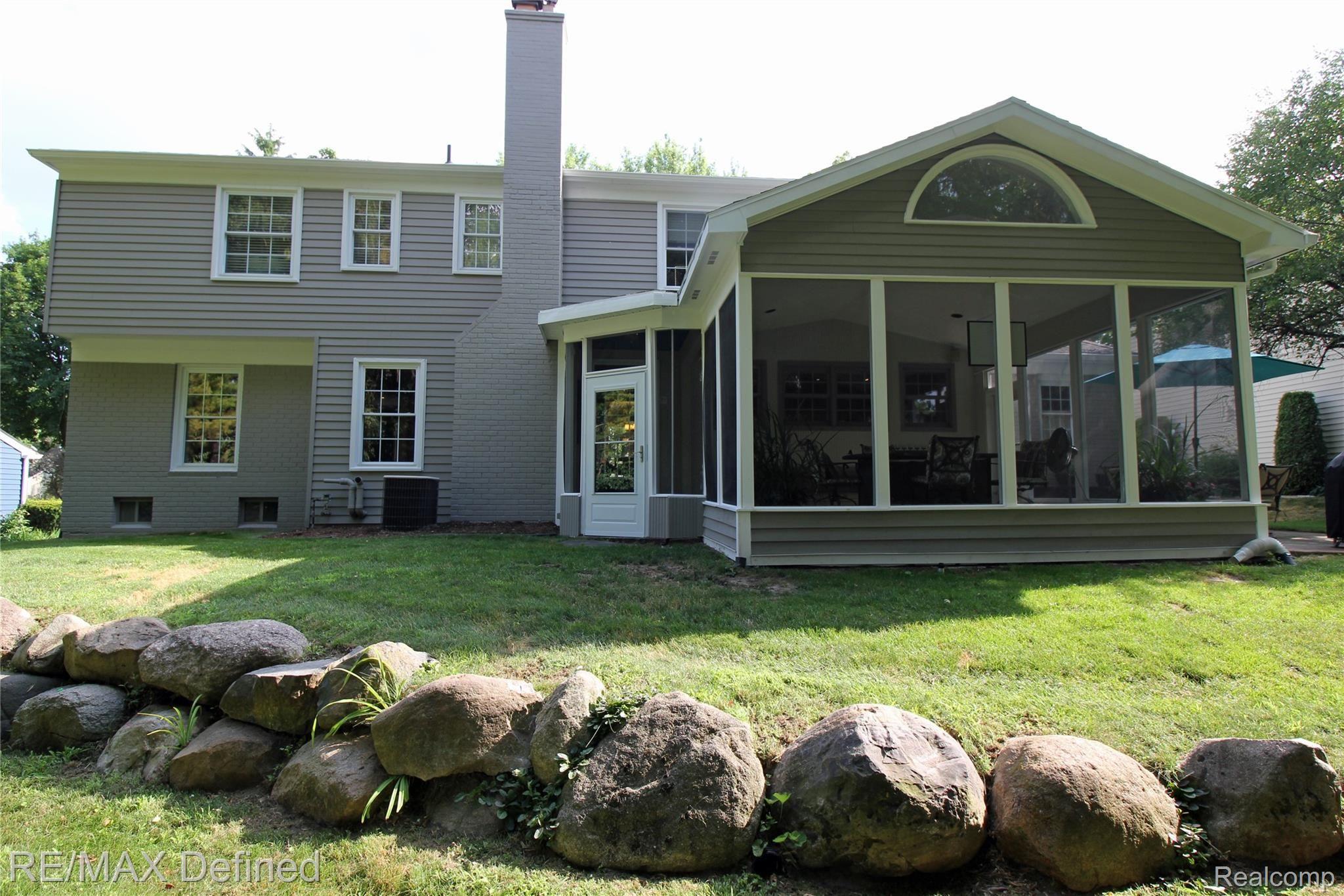 815 Aspen Drive Rochester, MI 48307 - Photo 26 of 31 Rear Elevation View