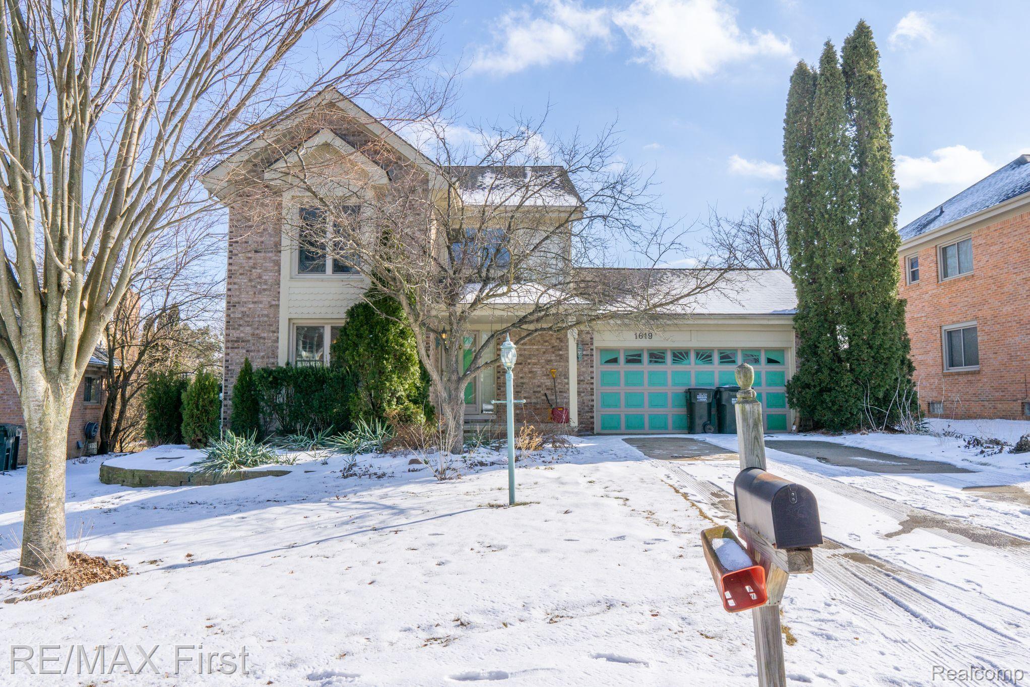 1619 Hillside Lane Rochester, MI 48307 - Photo 2 of 41 Gallery Image 2