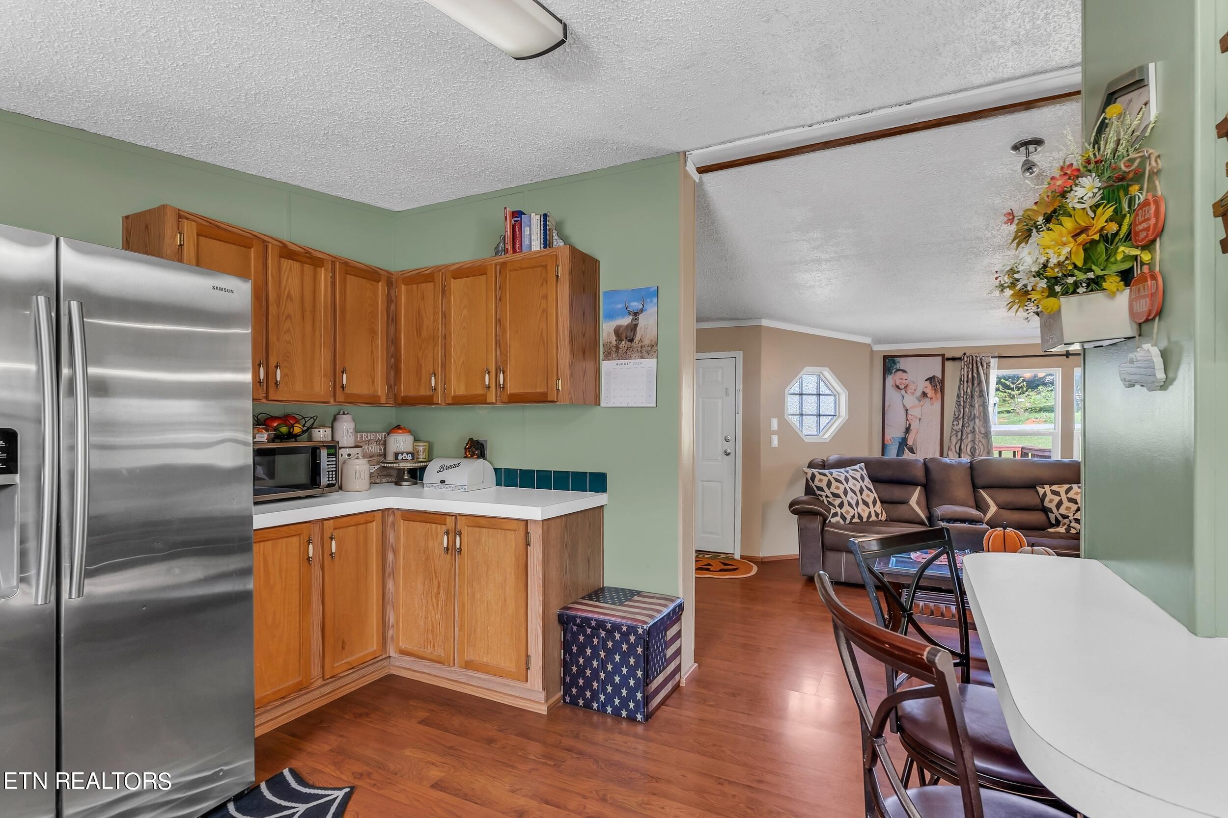 256 Oak Lane Road Dryden, VA 24243 - Photo 17 of 43 16_arw06304
