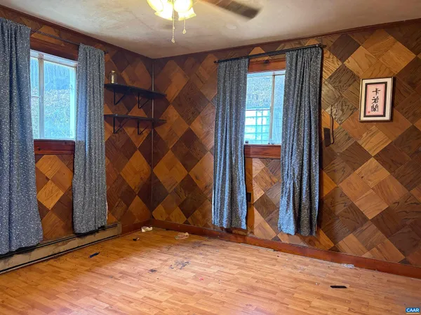 $150,000 | 9450 James River Road, Shipman, VA 22971