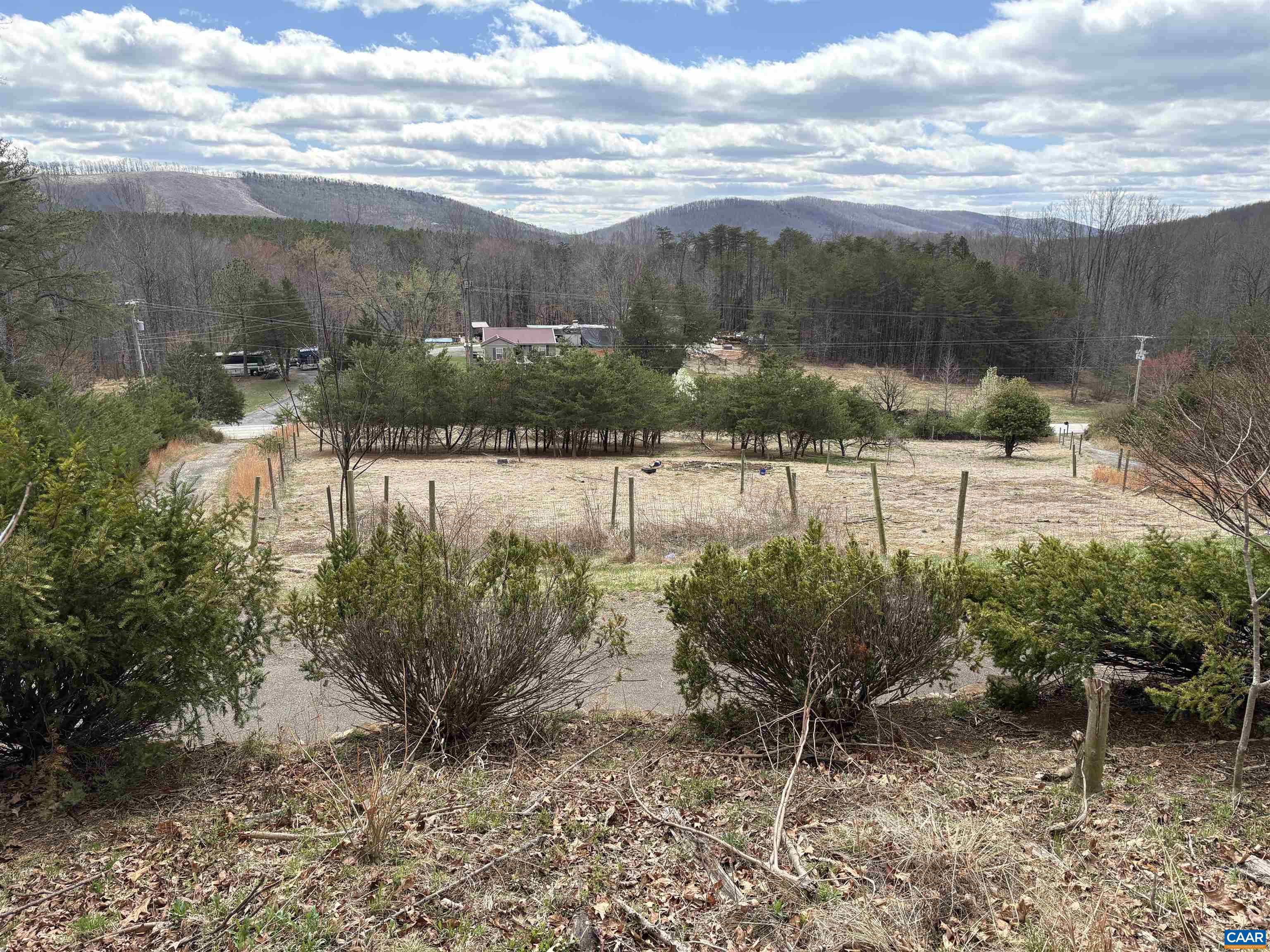 9450 James River Road Shipman, VA 22971 - Photo 2 of 21 Front View