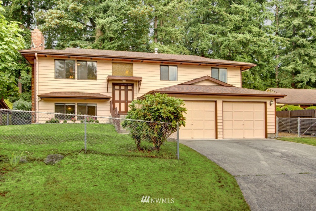 312 Chelan Avenue Southeast Renton, WA 98059 - Photo 1 of 25 Gallery Image 1