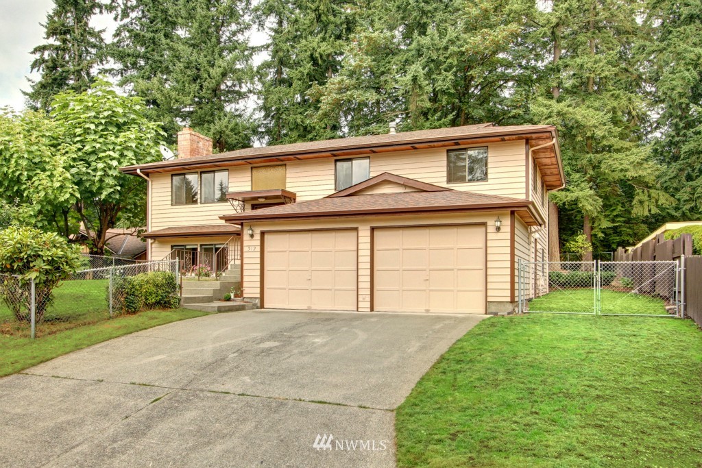312 Chelan Avenue Southeast Renton, WA 98059 - Photo 2 of 25 Gallery Image 2