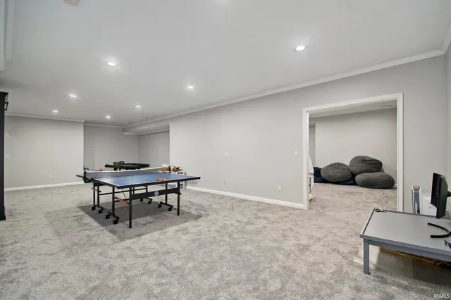 $645,000 | 1946 Country Circle South, Nappanee, IN 46550