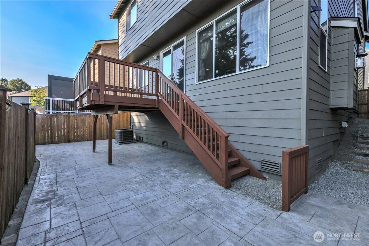 1326 192nd Place Southeast Bothell, WA 98012 - Photo 33 of 40