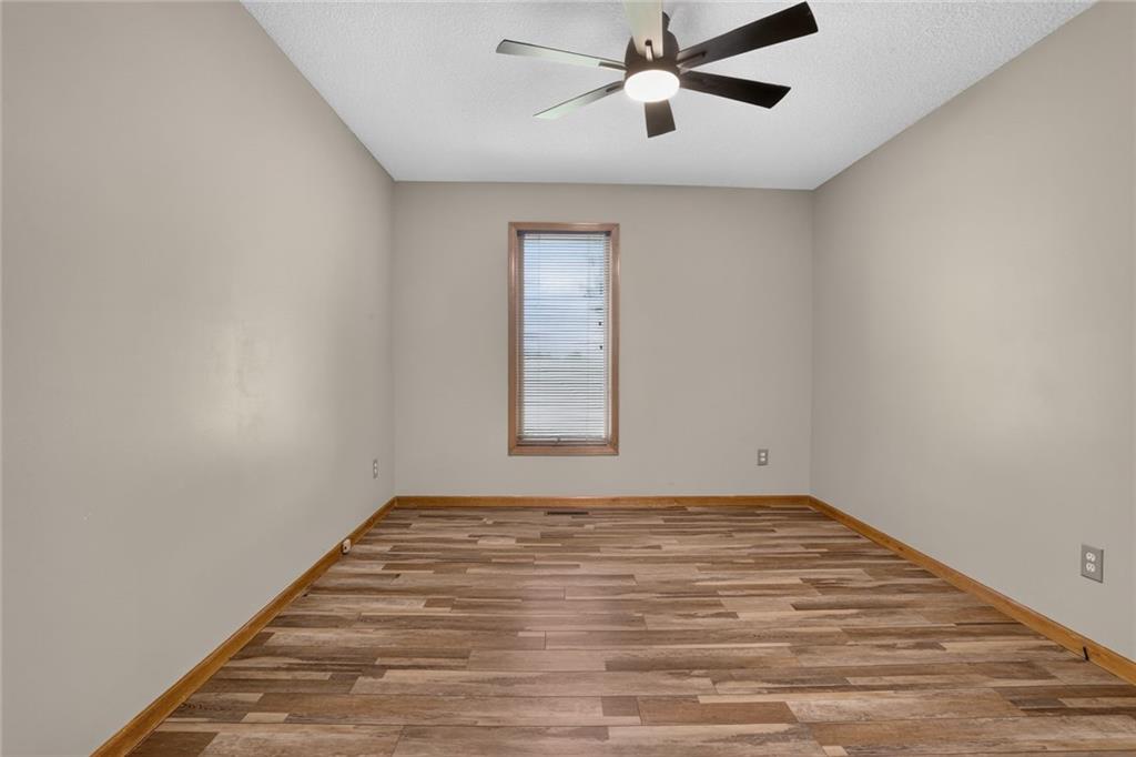 17618 Emerald View Drive Raymore, MO 64083 - Photo 17 of 42
