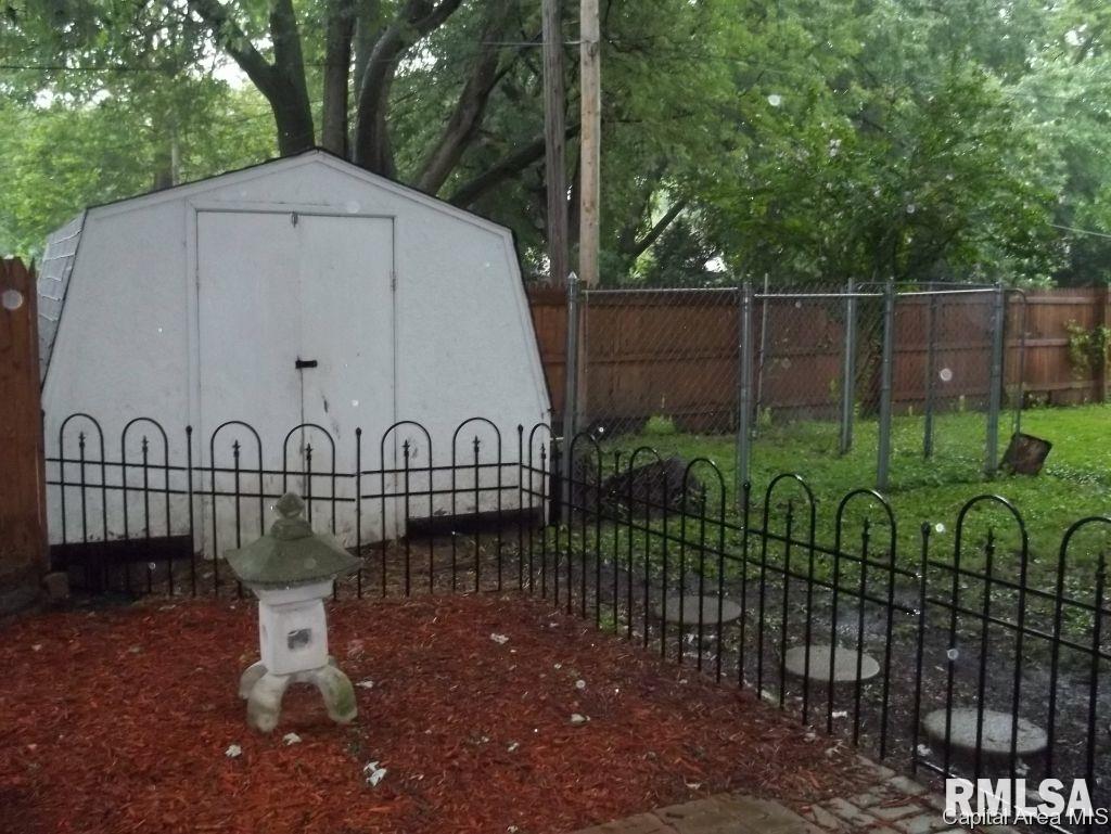 3032 South 2nd Street Springfield, IL 62703 - Photo 16 of 18