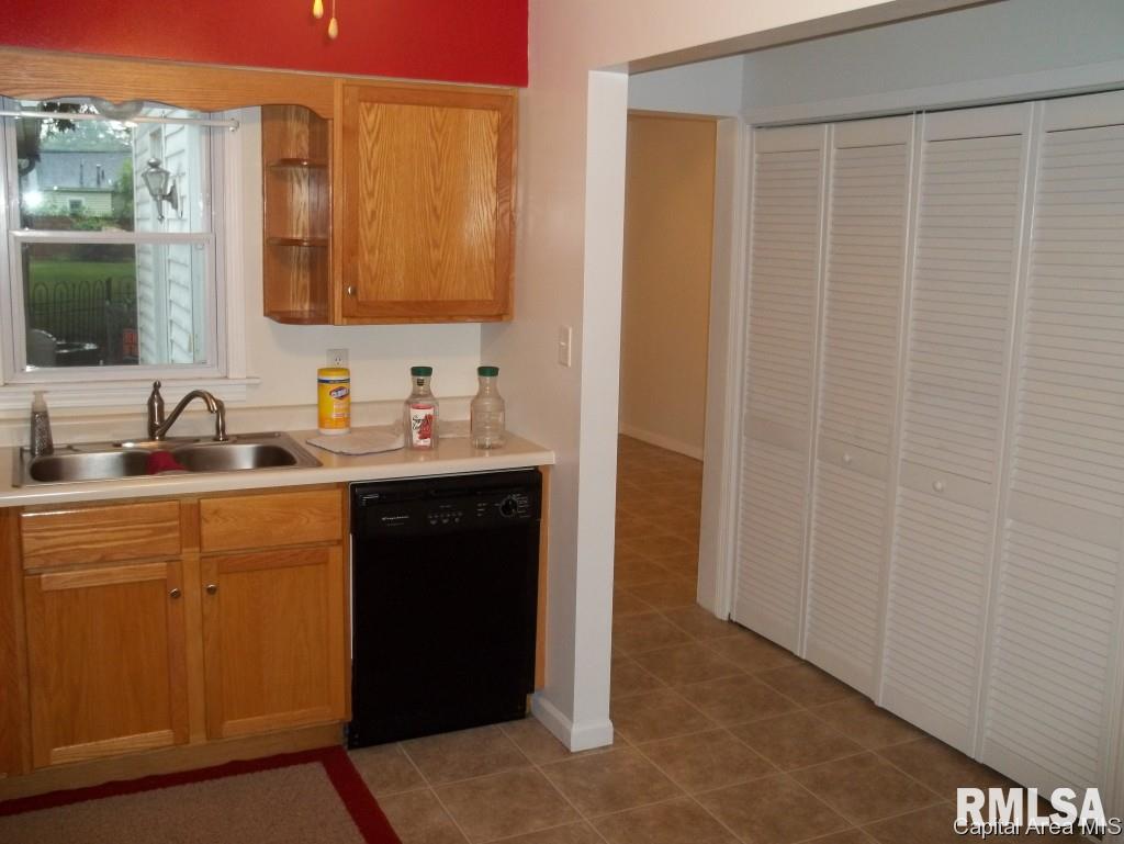 3032 South 2nd Street Springfield, IL 62703 - Photo 6 of 18