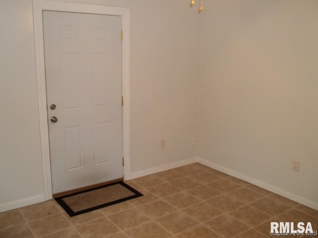 3032 South 2nd Street Springfield, IL 62703 - Photo 10 of 18