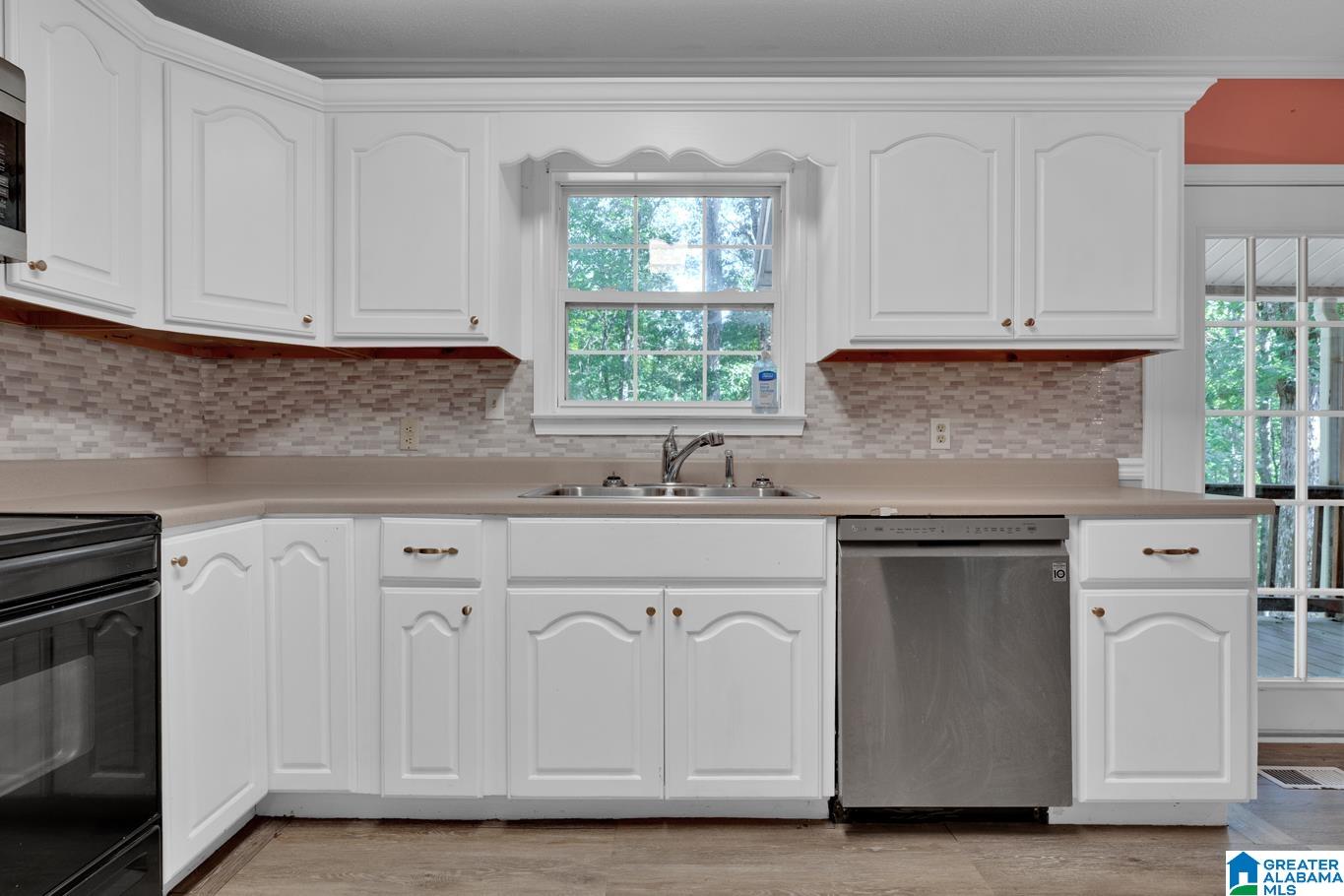 2187 Tommy Robinson Road Jasper, AL 35504 - Photo 8 of 32