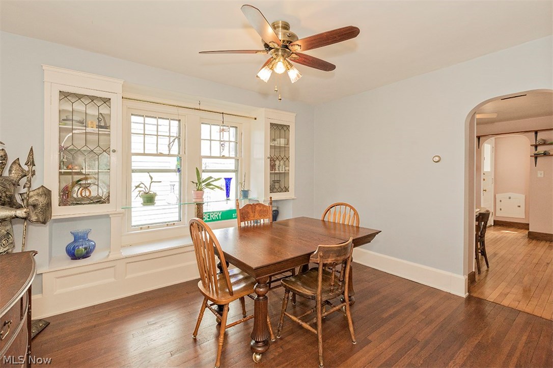 955 Roanoke Road Cleveland Heights, OH 44121 - Photo 13 of 31