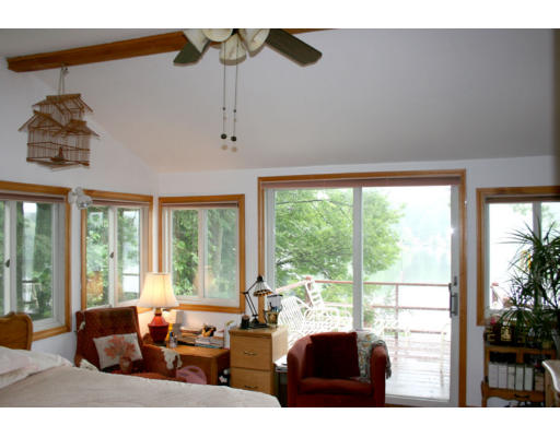 109 Dudley Road Wayland, MA 01778 - Photo 4 of 18 Gallery Image 4