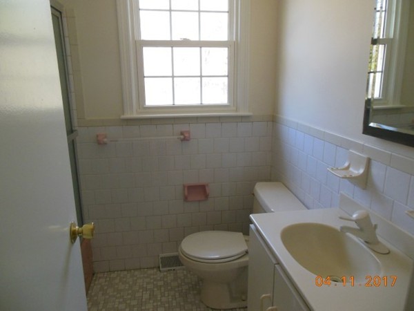 8 Westgate Road Framingham, MA 01701 - Photo 5 of 15 Gallery Image 5