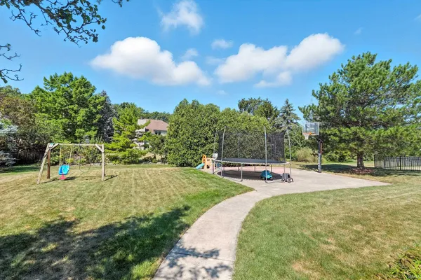 $475,000 | 8213 Becketts Ridge Lane, Fort Wayne, IN 46825