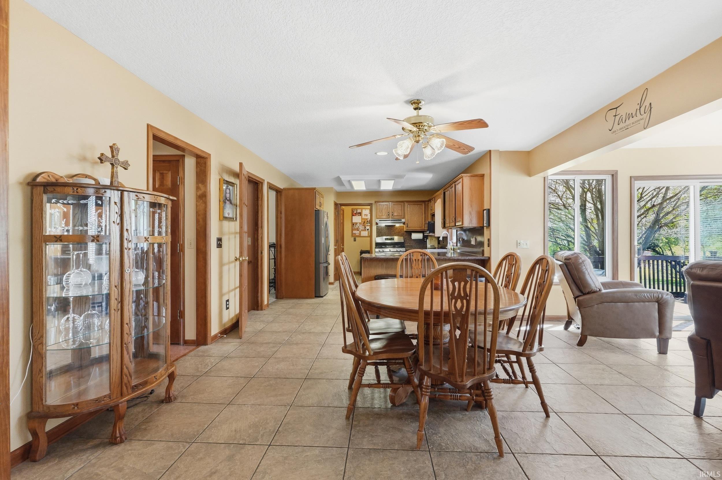 8213 Becketts Ridge Lane Fort Wayne, IN 46825 - Photo 6 of 36 Gallery Image 6