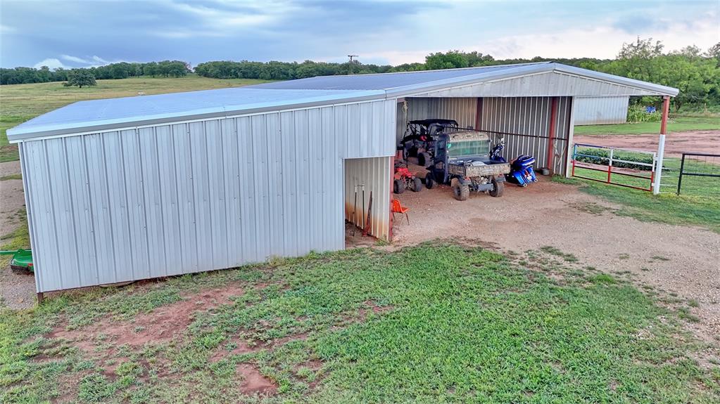 978 Longbranch Road Nocona, TX 76255 - Photo 22 of 36 Barn