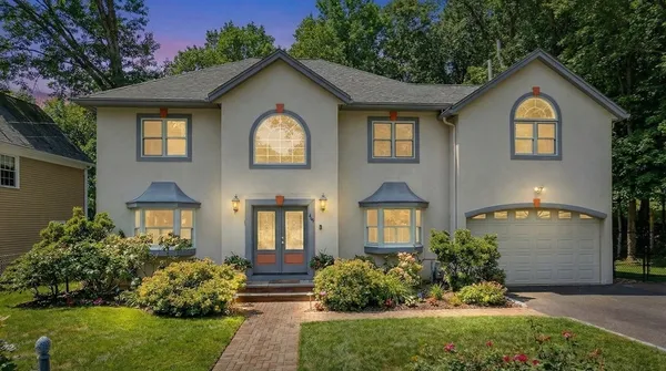 $2,498,000 | 447 Waban Avenue, Newton, MA 02462