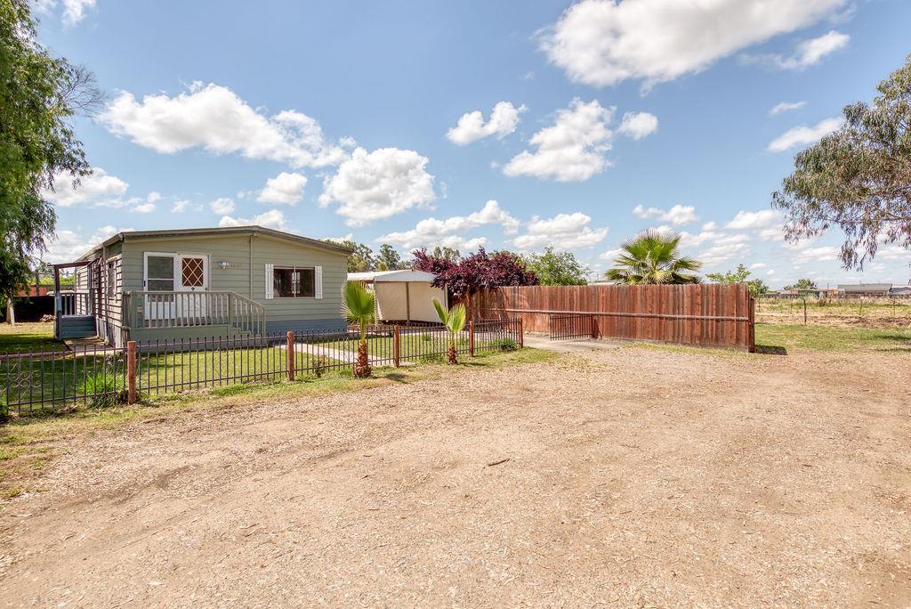 22168 East Milton Road Linden, CA 95236 - Photo 5 of 11