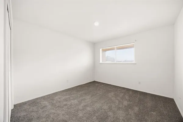 $2,000 | 438 Arborview Drive, Garland, TX 75043