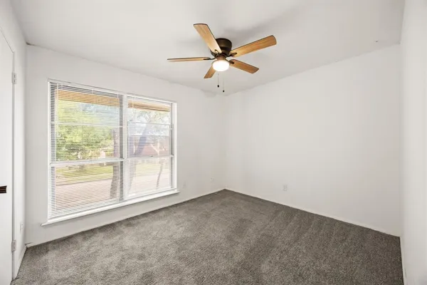 $2,000 | 438 Arborview Drive, Garland, TX 75043